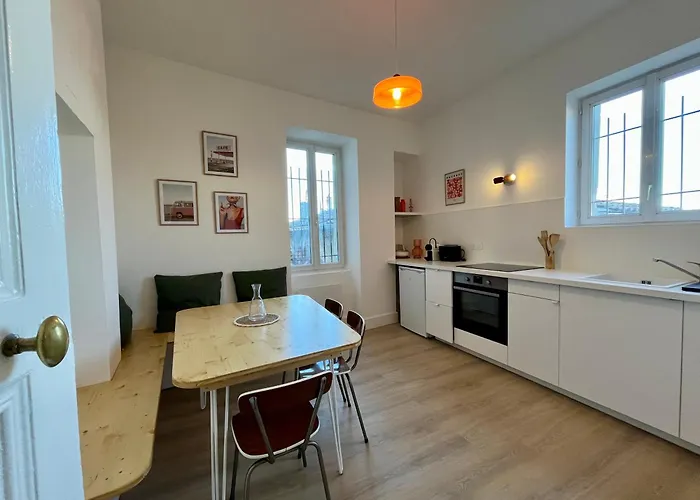 Chez Marie Valence (Drome)